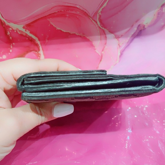 Gucci Black and Gray Wallet - Picture 11 of 13